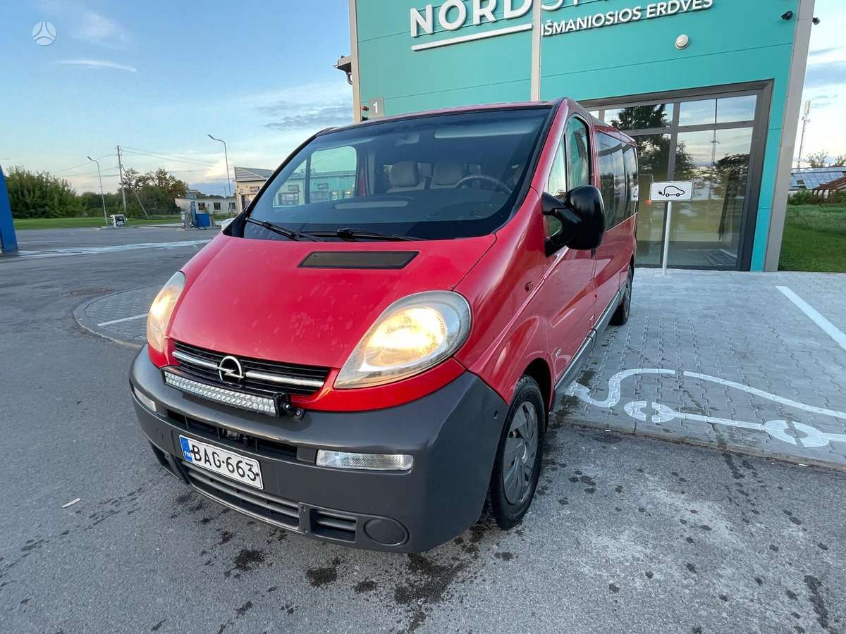 Opel Vivaro, 2.5 l., Минивэн