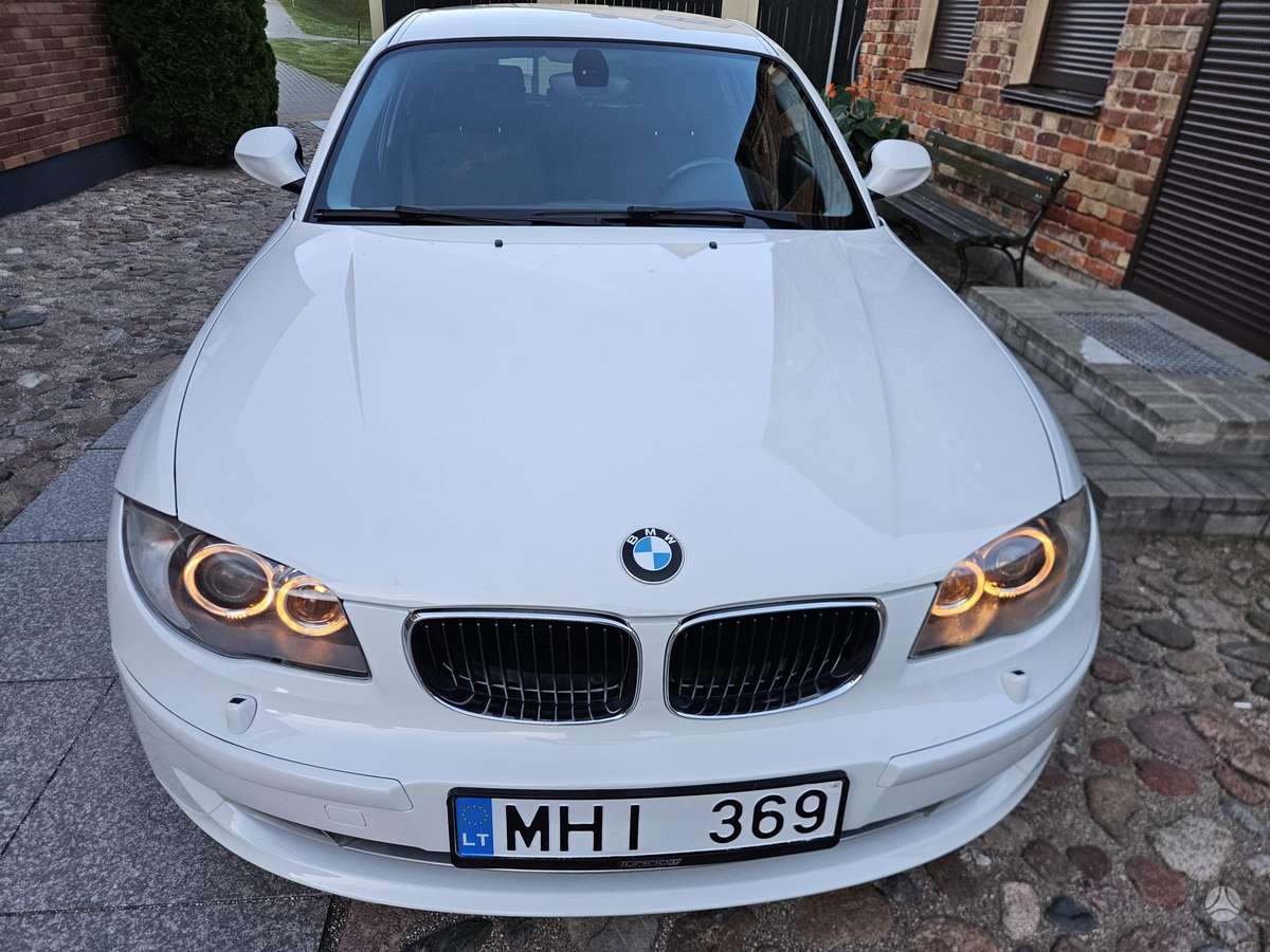 BMW 118, 2.0 l., hatchback