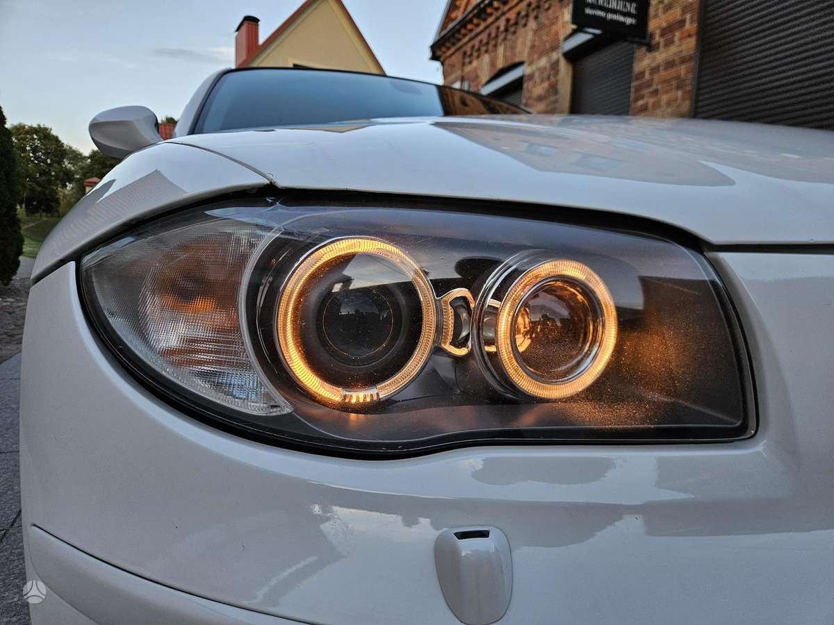 BMW 118, 2.0 l., Хэтчбек