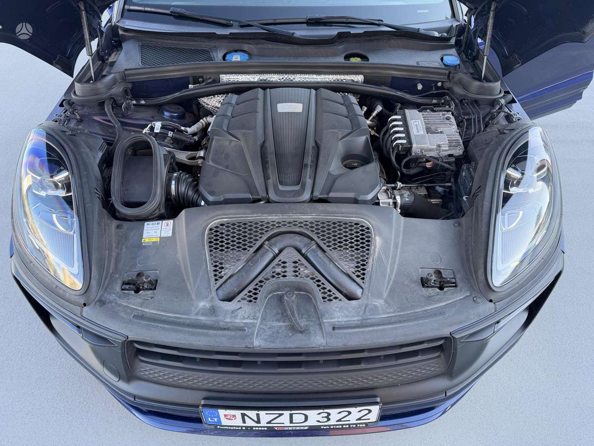 Porsche Macan - 12