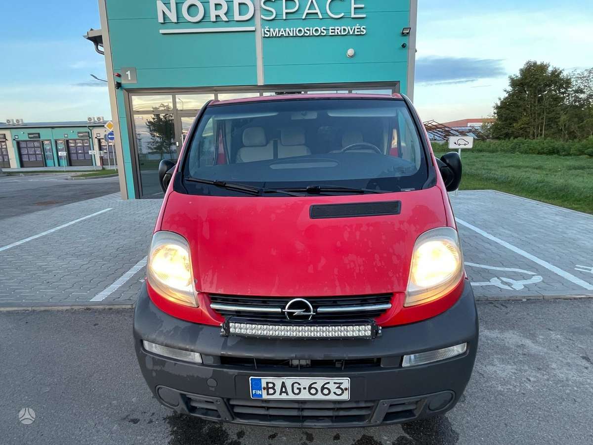Opel Vivaro, 2.5 l., Минивэн
