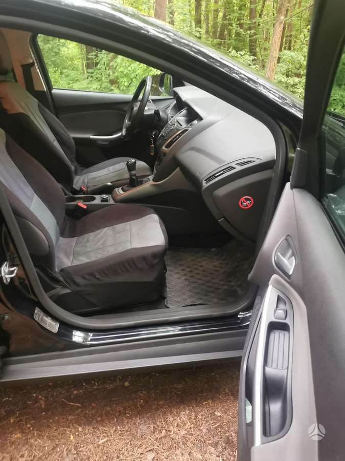 Ford Focus, 1.0 l., hatchback