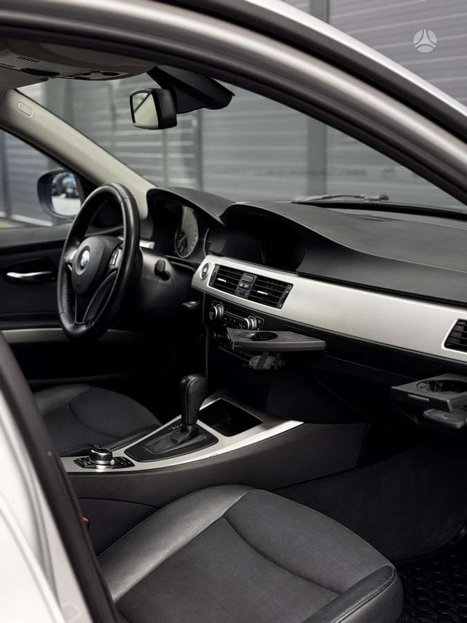 BMW 320, 2.0 l., universalas