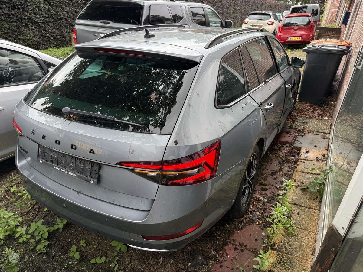 Škoda Superb - 7
