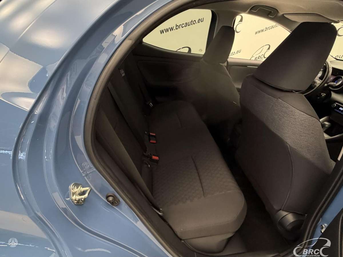 Toyota Yaris - 11