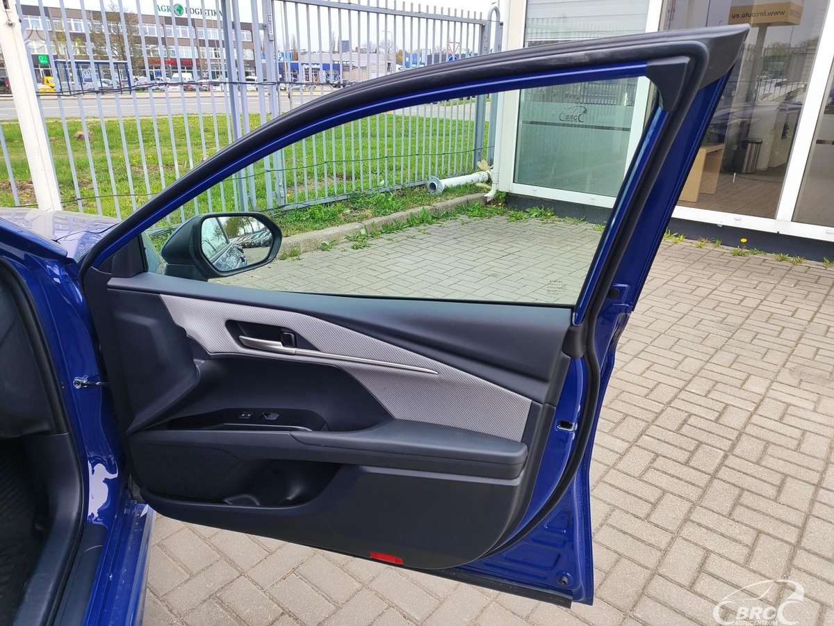 Toyota Camry - 7
