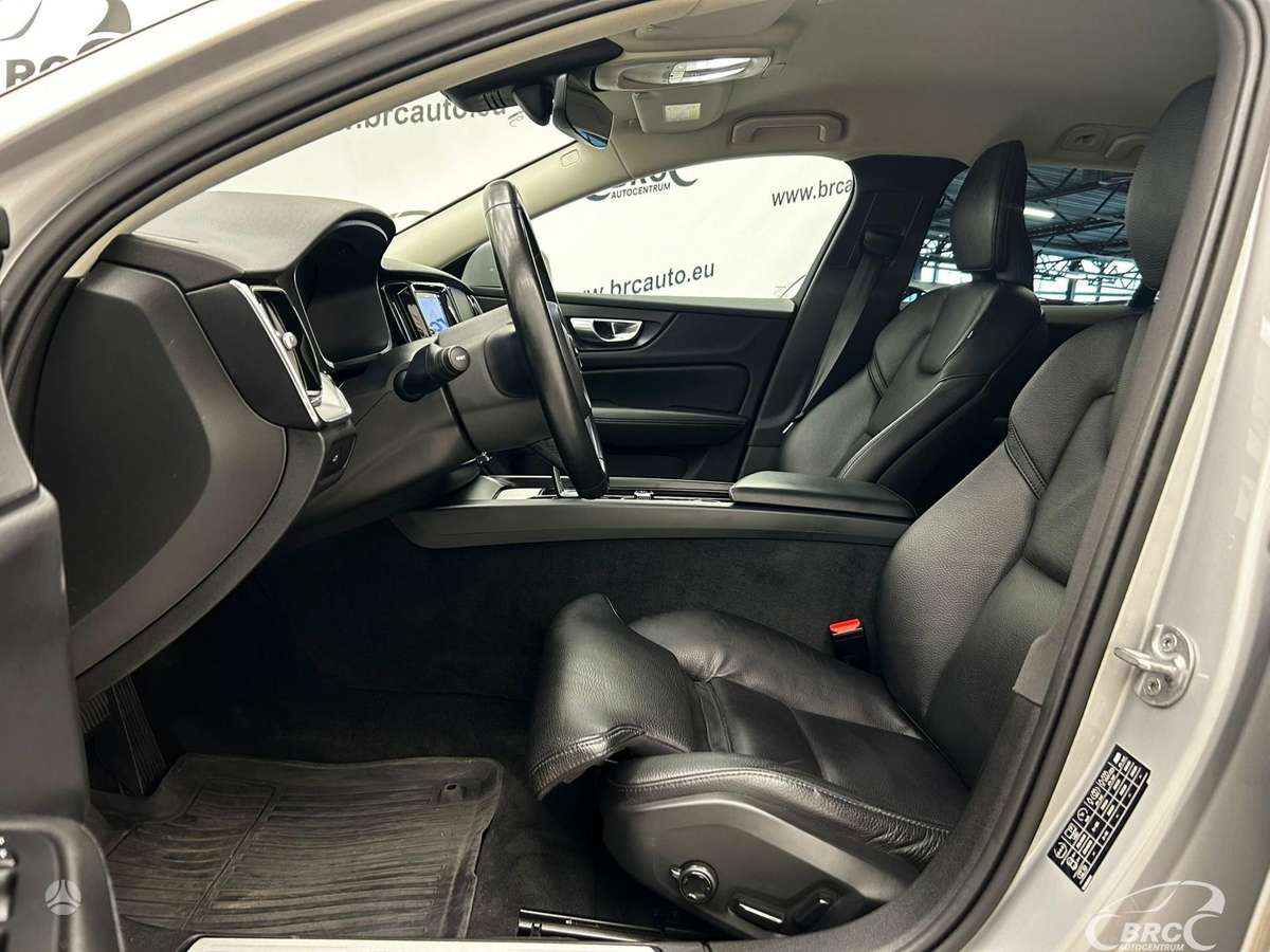 Volvo V60 Cross Country - 5
