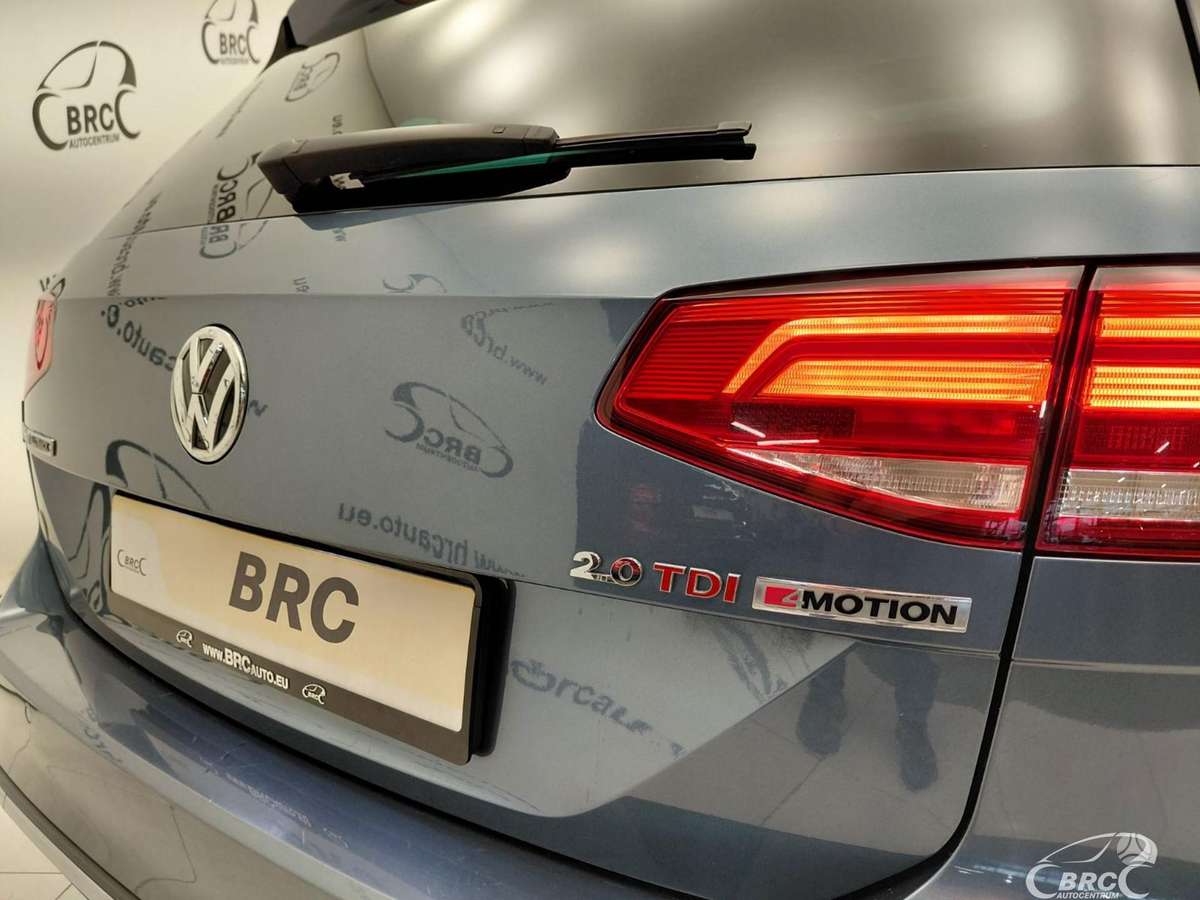 Volkswagen Passat Alltrack - 10