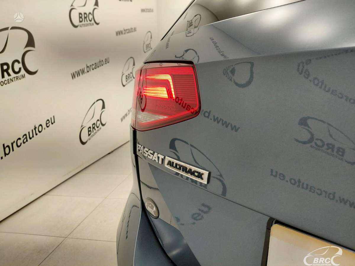 Volkswagen Passat Alltrack - 11