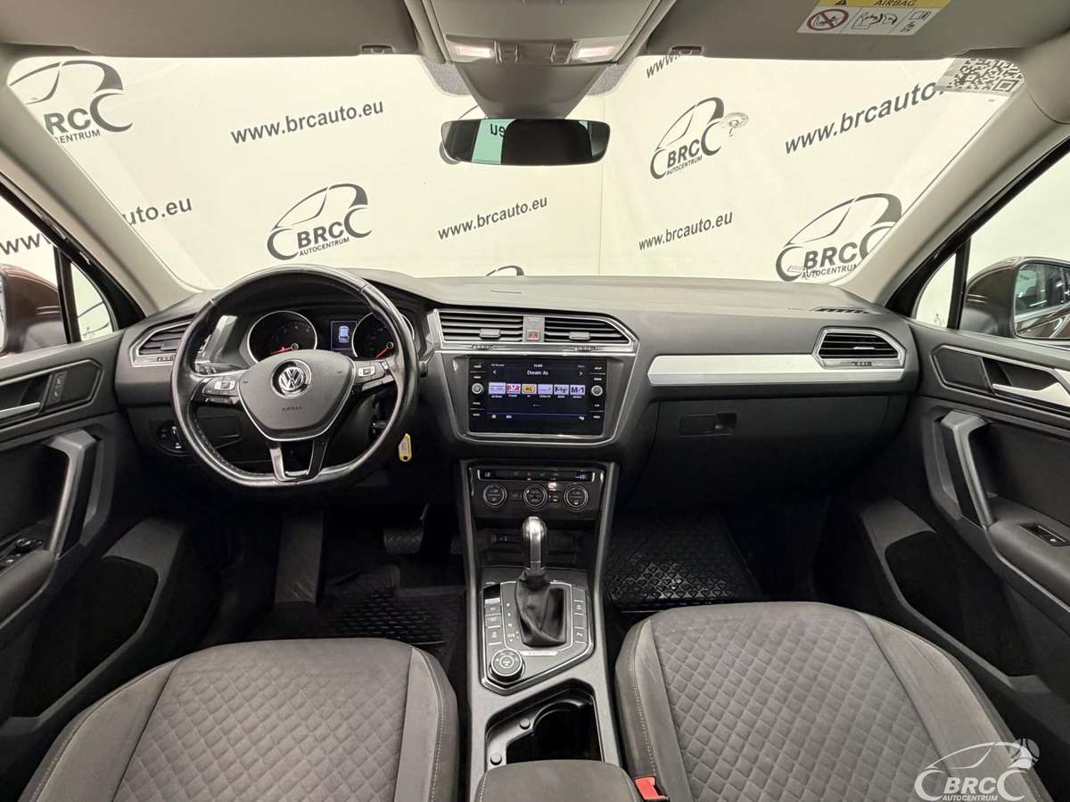 Volkswagen Tiguan - 4