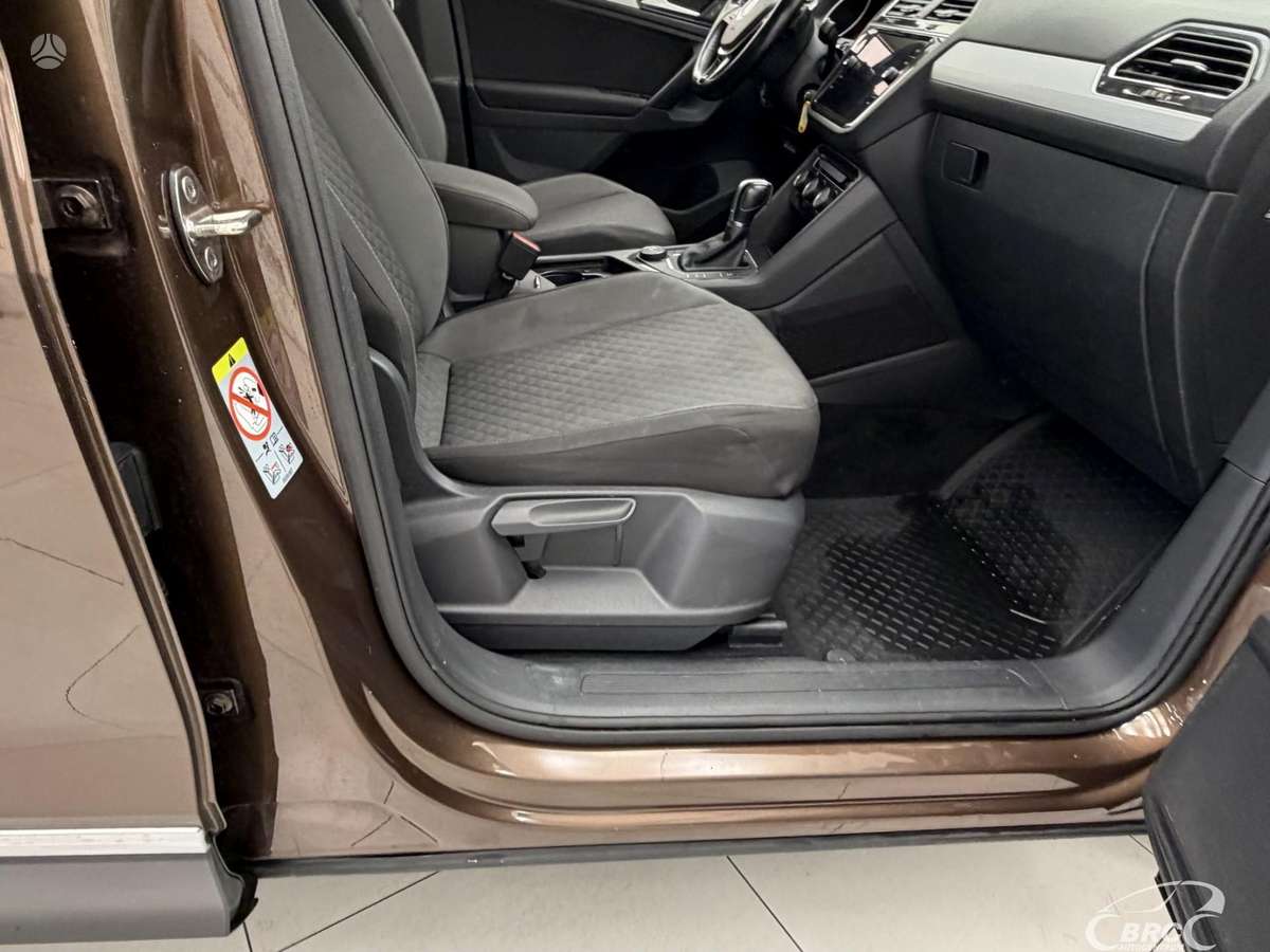 Volkswagen Tiguan - 7