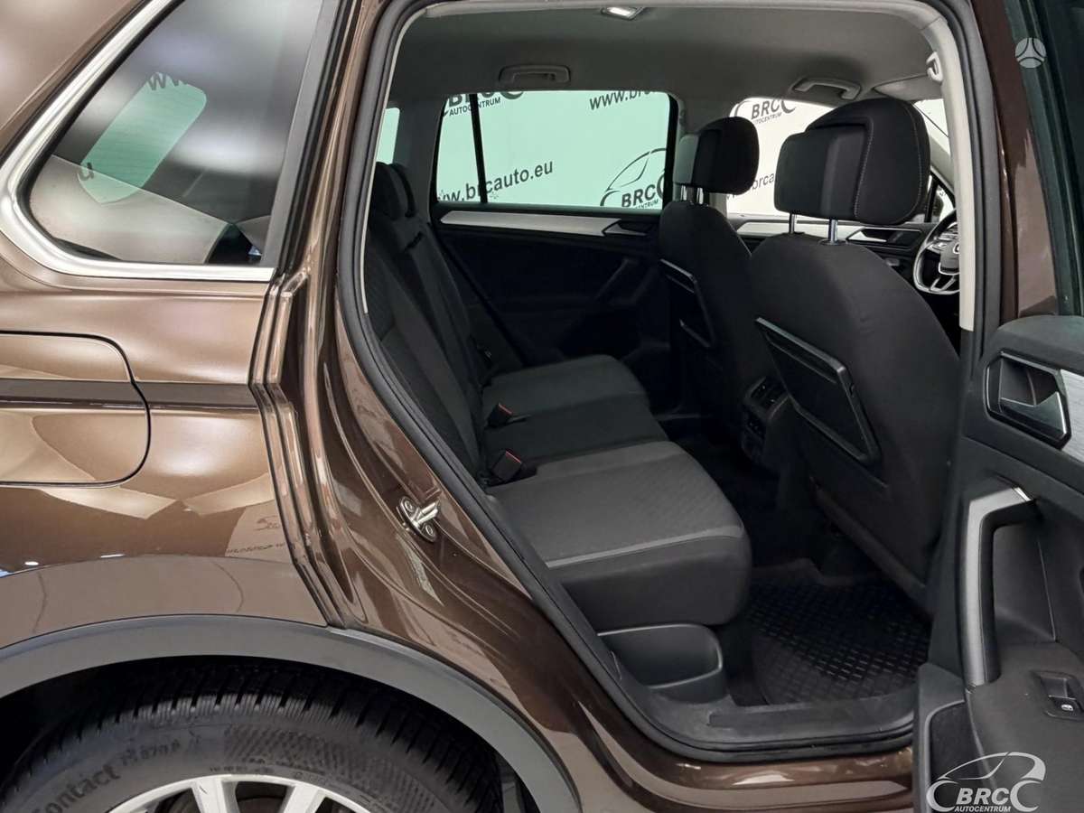 Volkswagen Tiguan - 10