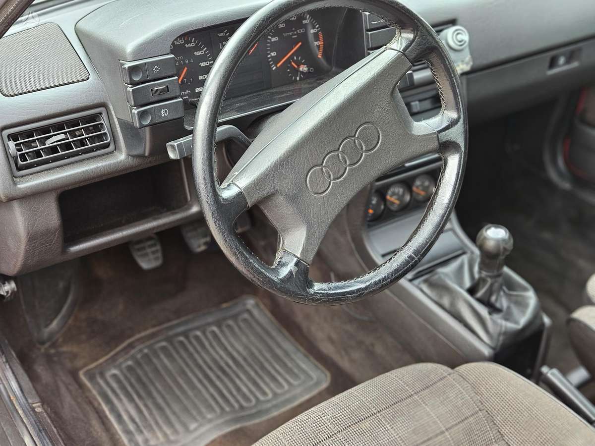 Audi 80, 1.8 l., Седан