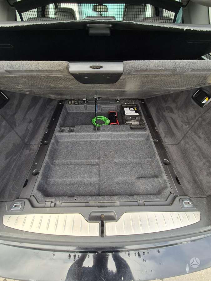 BMW 520, universalas