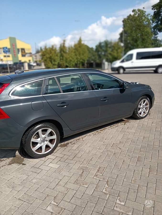 Volvo V60, 2.0 l., Универсал