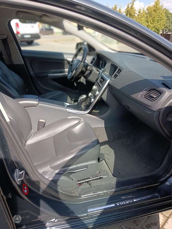 Volvo V60, 2.0 l., Универсал