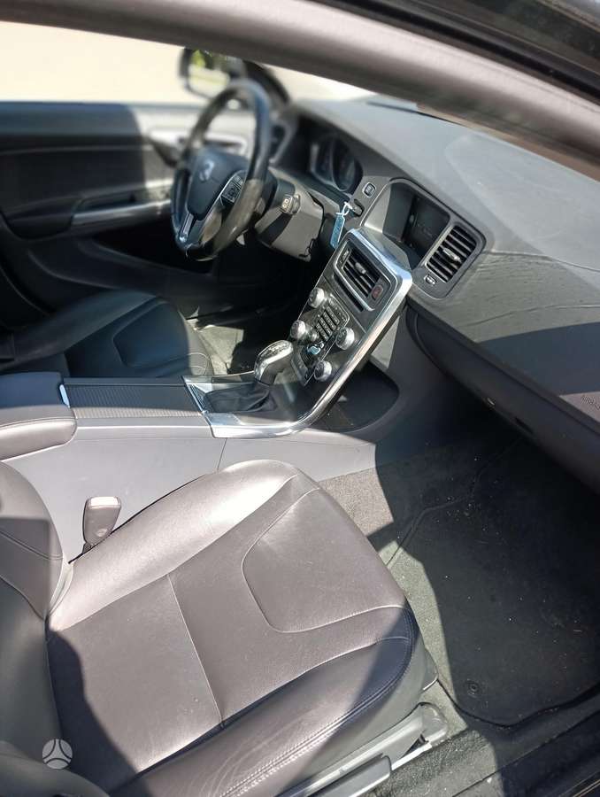 Volvo V60, 2.0 l., Универсал