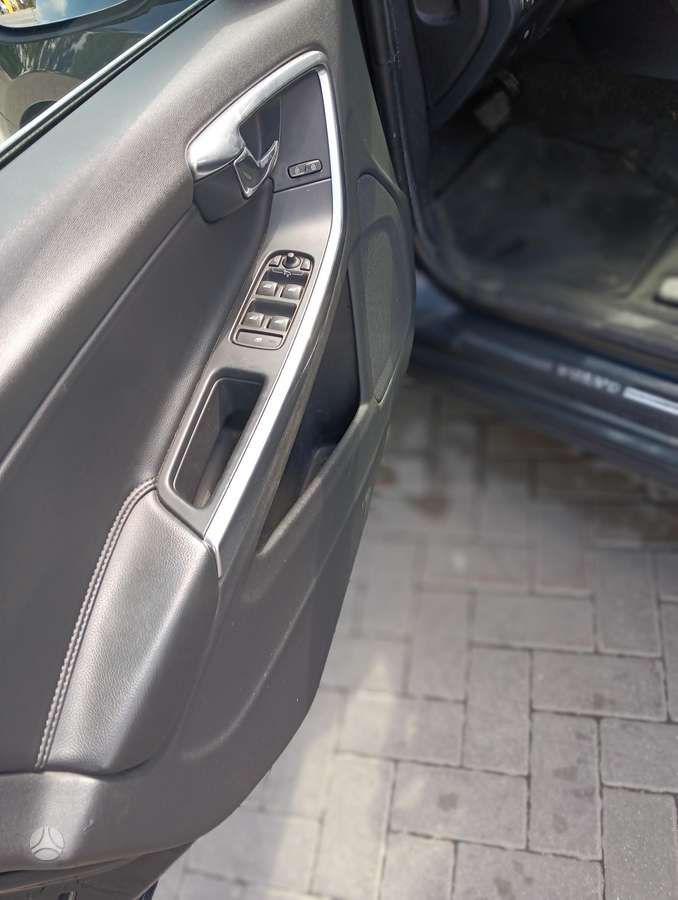 Volvo V60, 2.0 l., Универсал