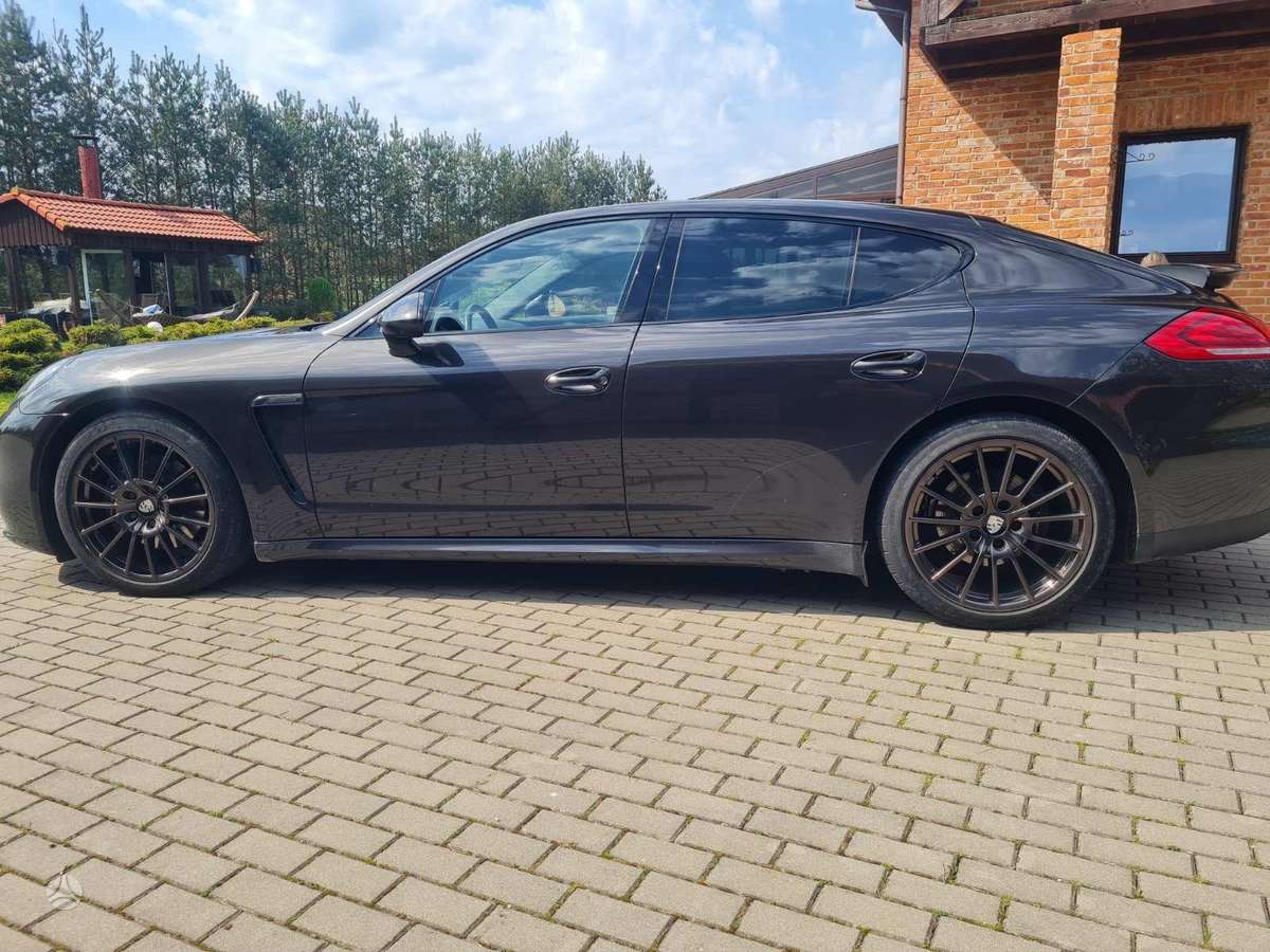 Porsche Panamera, 3.0 l., Хэтчбек