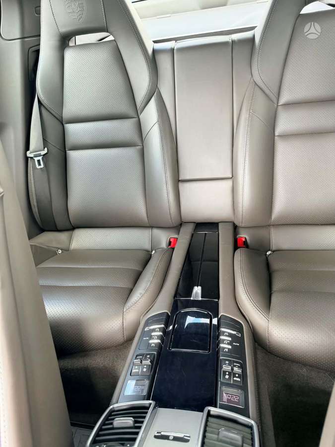 Porsche Panamera, 3.0 l., Хэтчбек