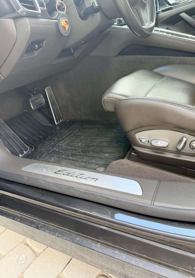 Porsche Panamera, 3.0 l., Хэтчбек