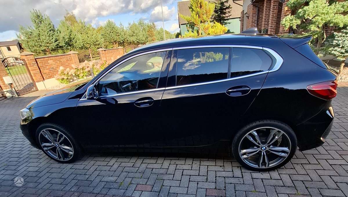 BMW 116, 1.5 l., Хэтчбек
