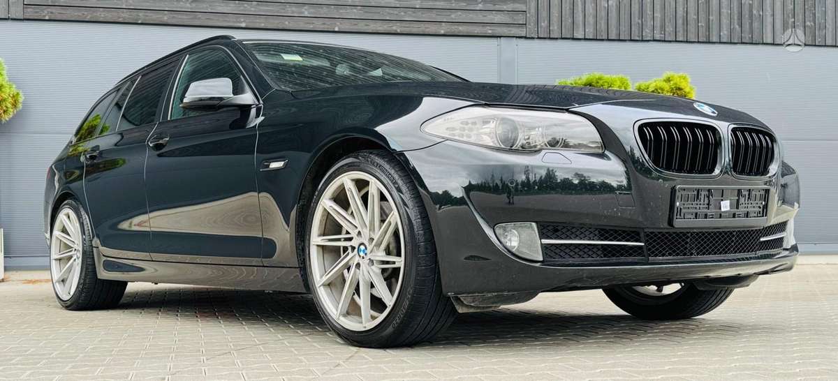 BMW 525, 2.0 l., Универсал