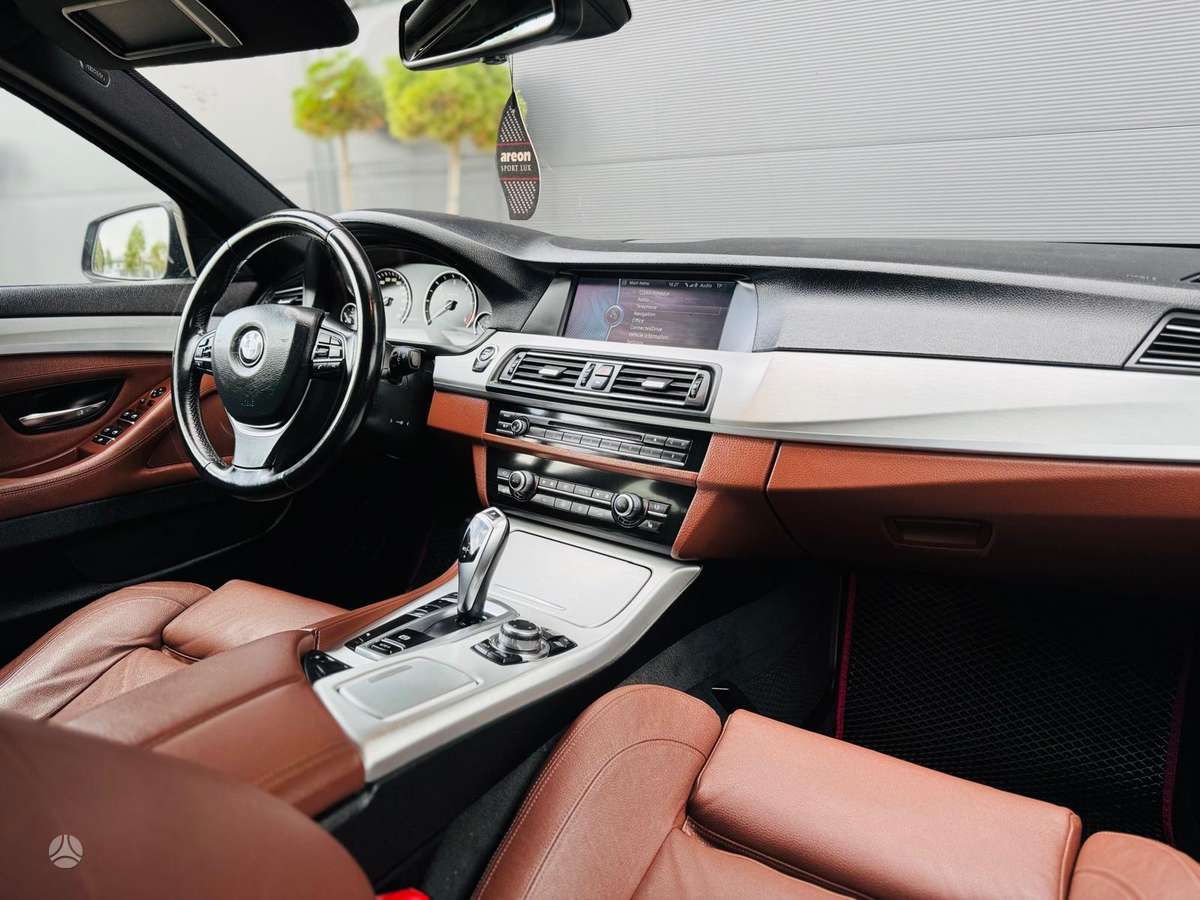BMW 525, 2.0 l., Универсал