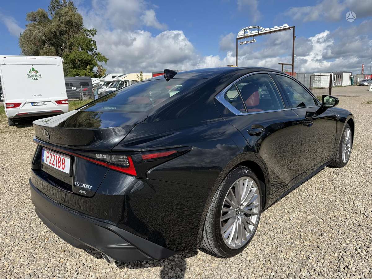 Lexus IS 300, 3.0 l., Седан