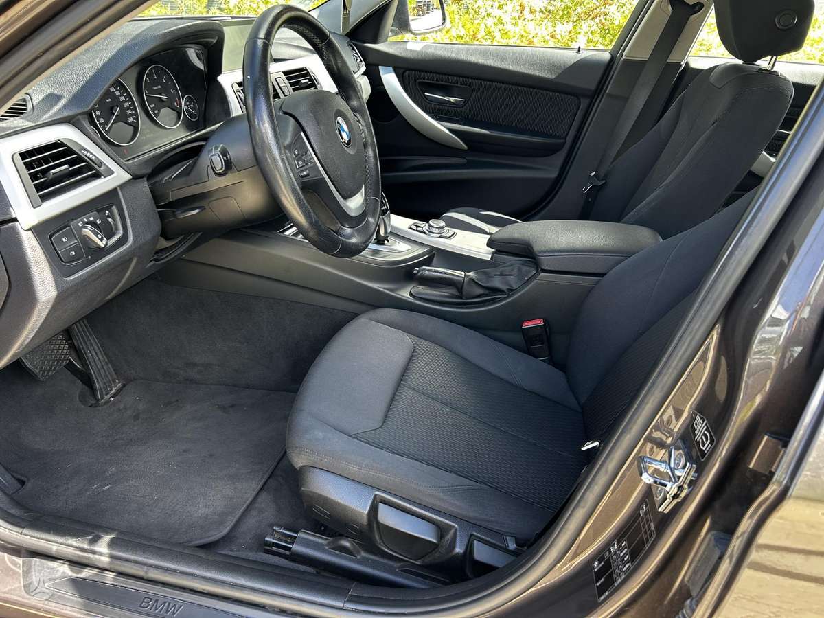 BMW 320, 2.0 l., Седан