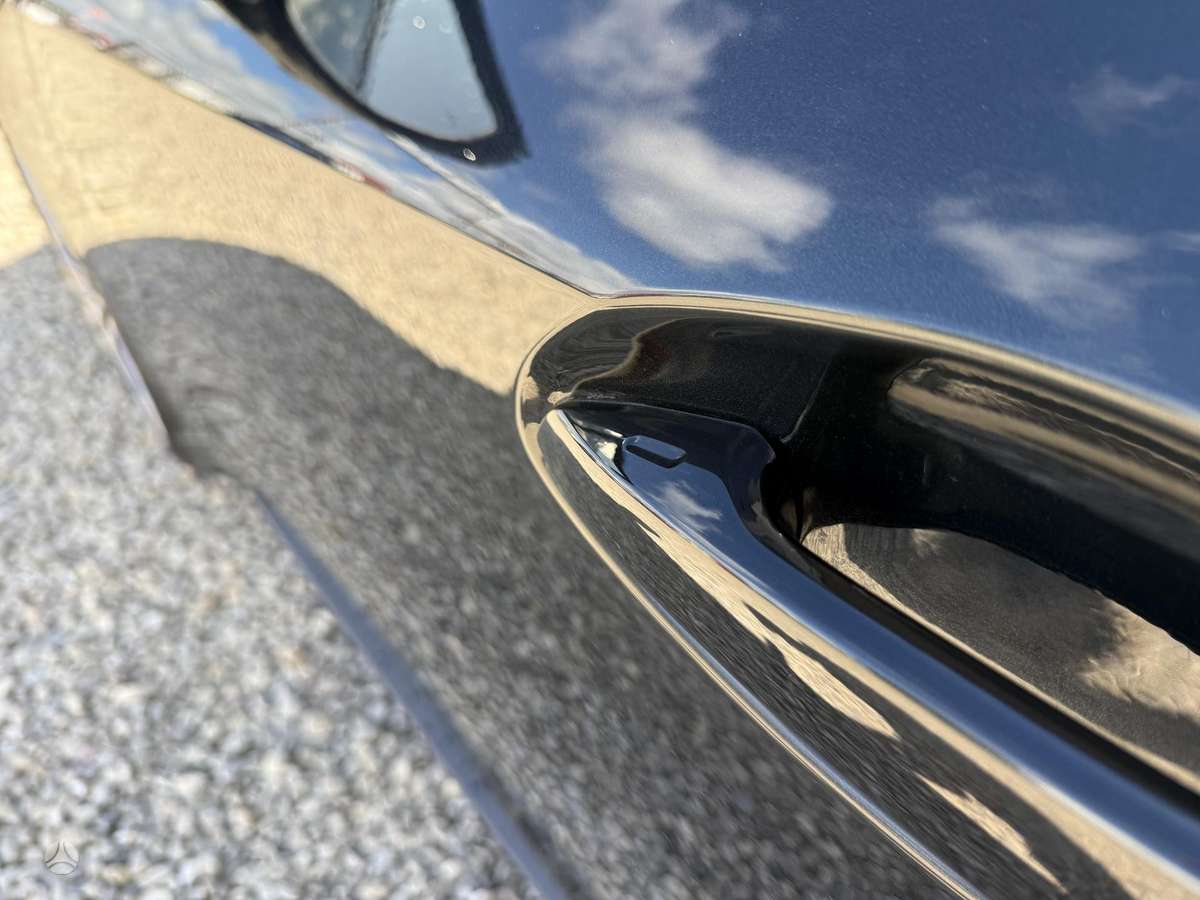 Lexus IS 300, 3.0 l., Седан