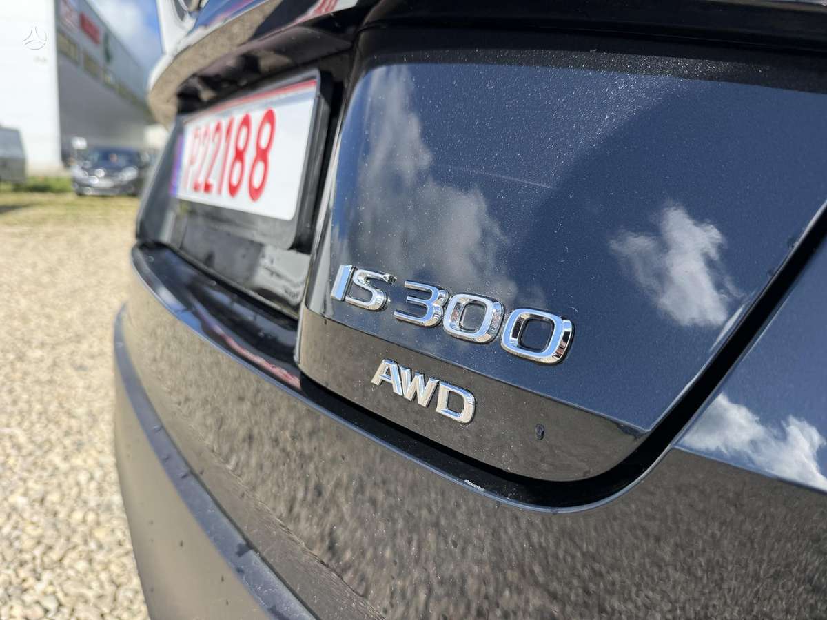 Lexus IS 300, 3.0 l., Седан
