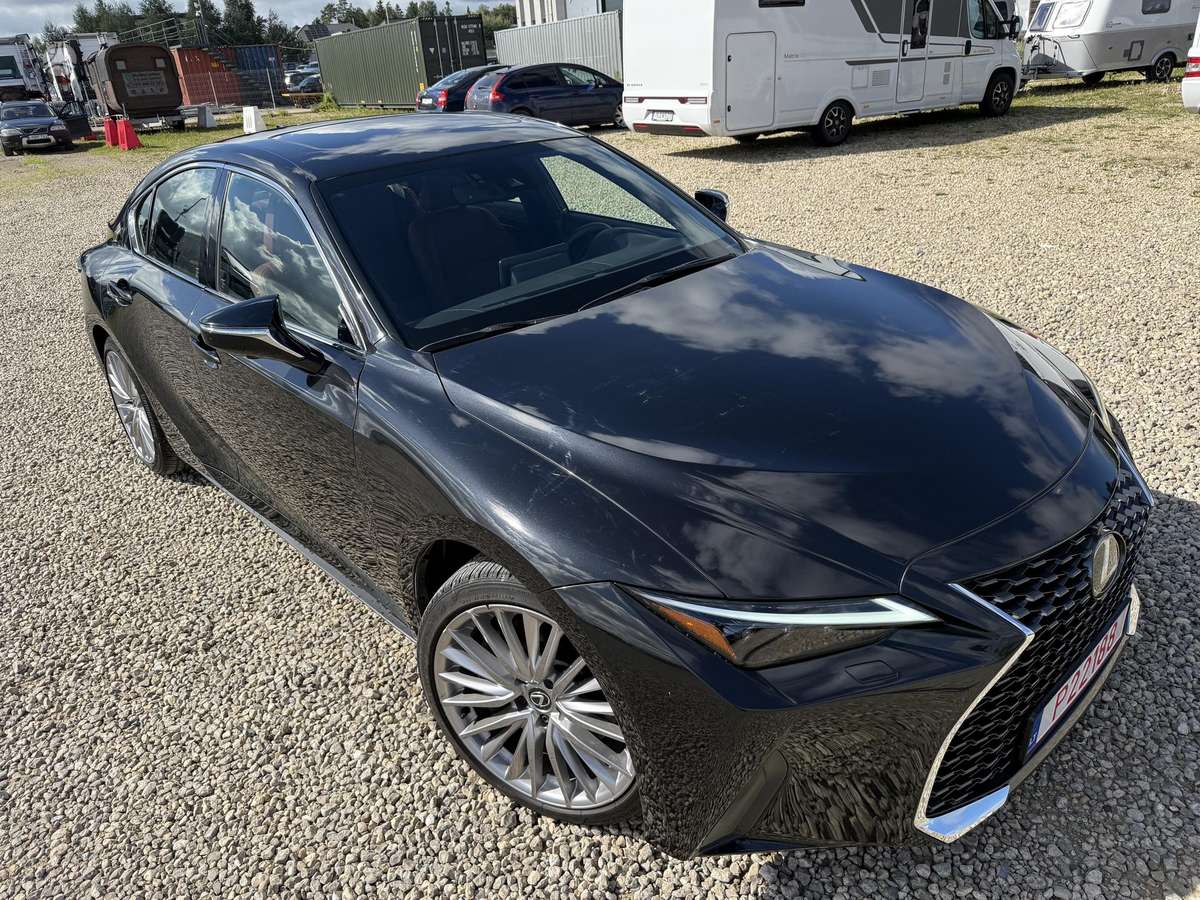 Lexus IS 300, 3.0 l., Седан