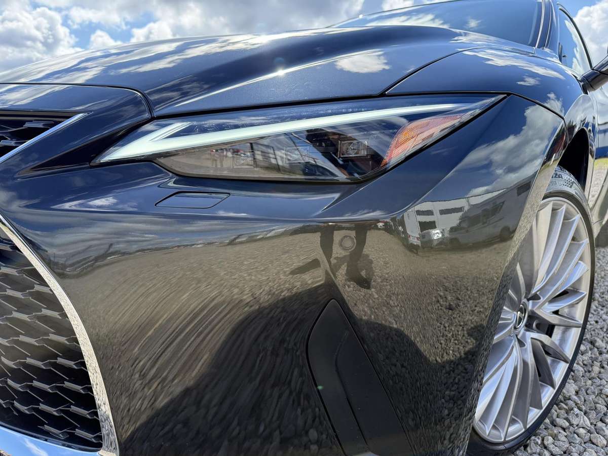 Lexus IS 300, 3.0 l., Седан