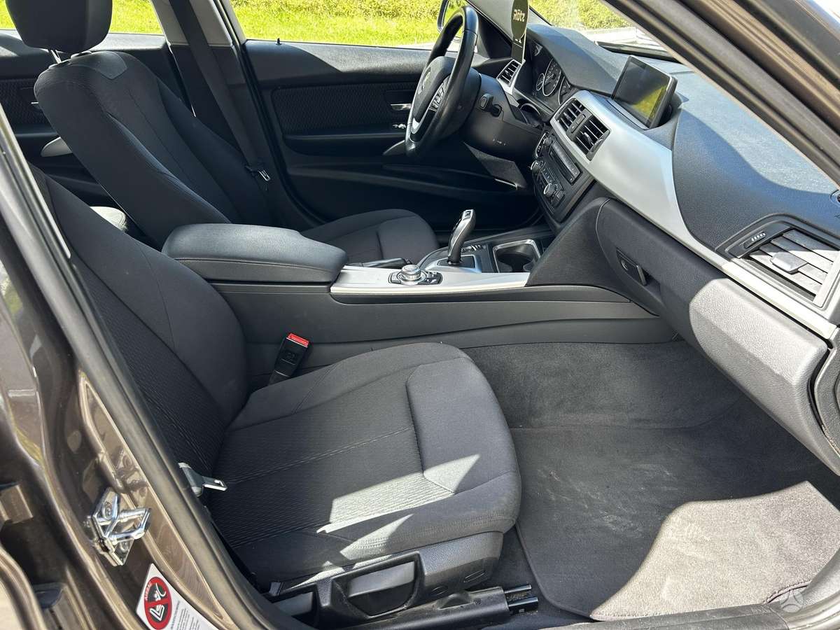 BMW 320, 2.0 l., Седан