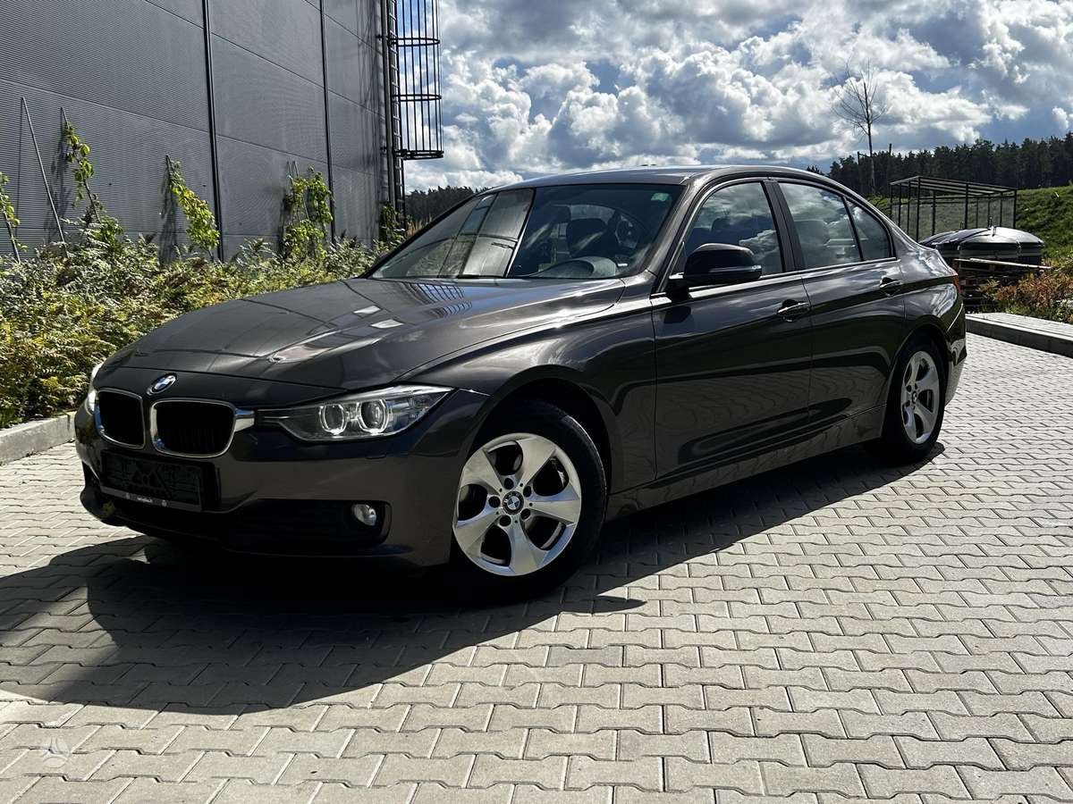 BMW 320, 2.0 l., Седан
