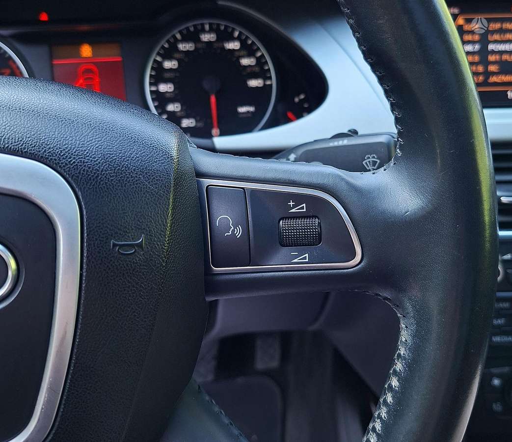 Audi A4, 2.0 l., sedanas