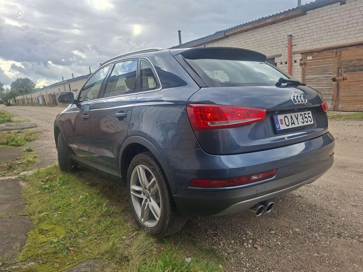 Audi Q3, 2.0 l., Внедорожник / Кроссовер