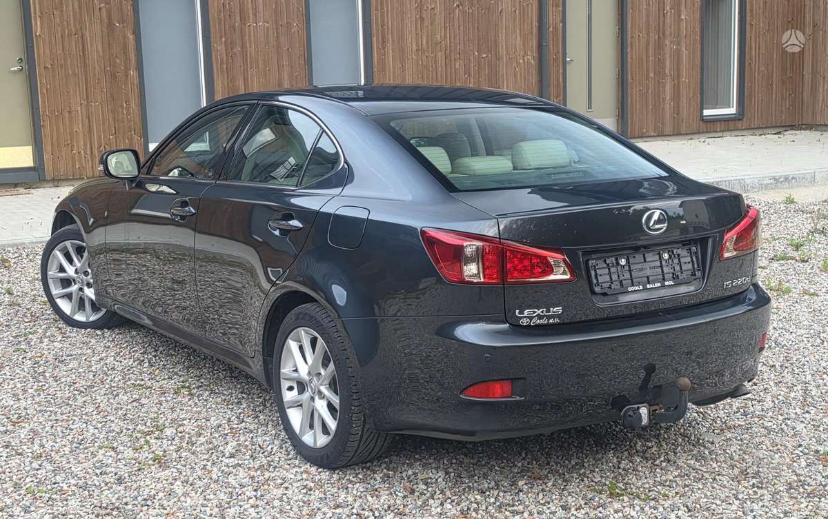 Lexus IS 220, 2.2 l., Седан