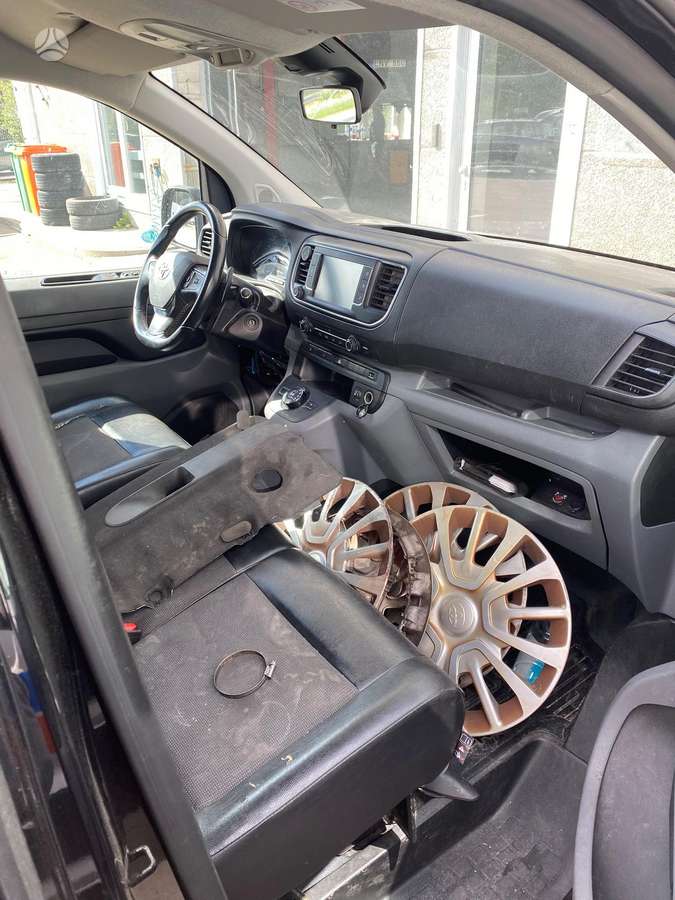 Toyota PROACE, cargo vans