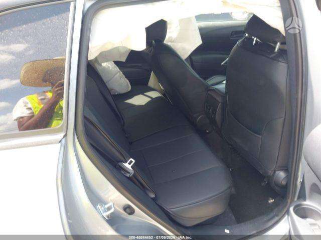 Toyota Corolla Cross - 12