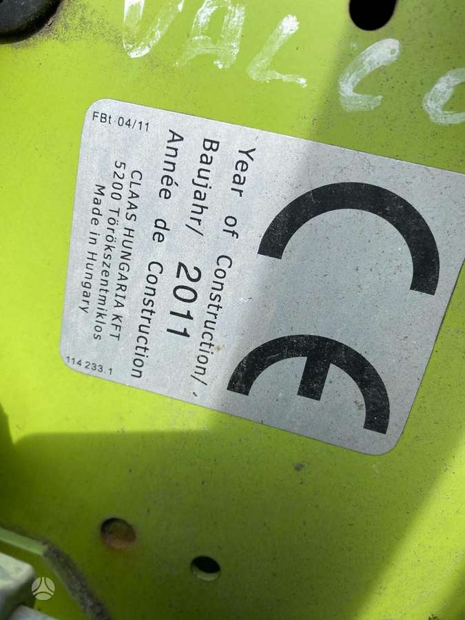 Claas V1200, kita
