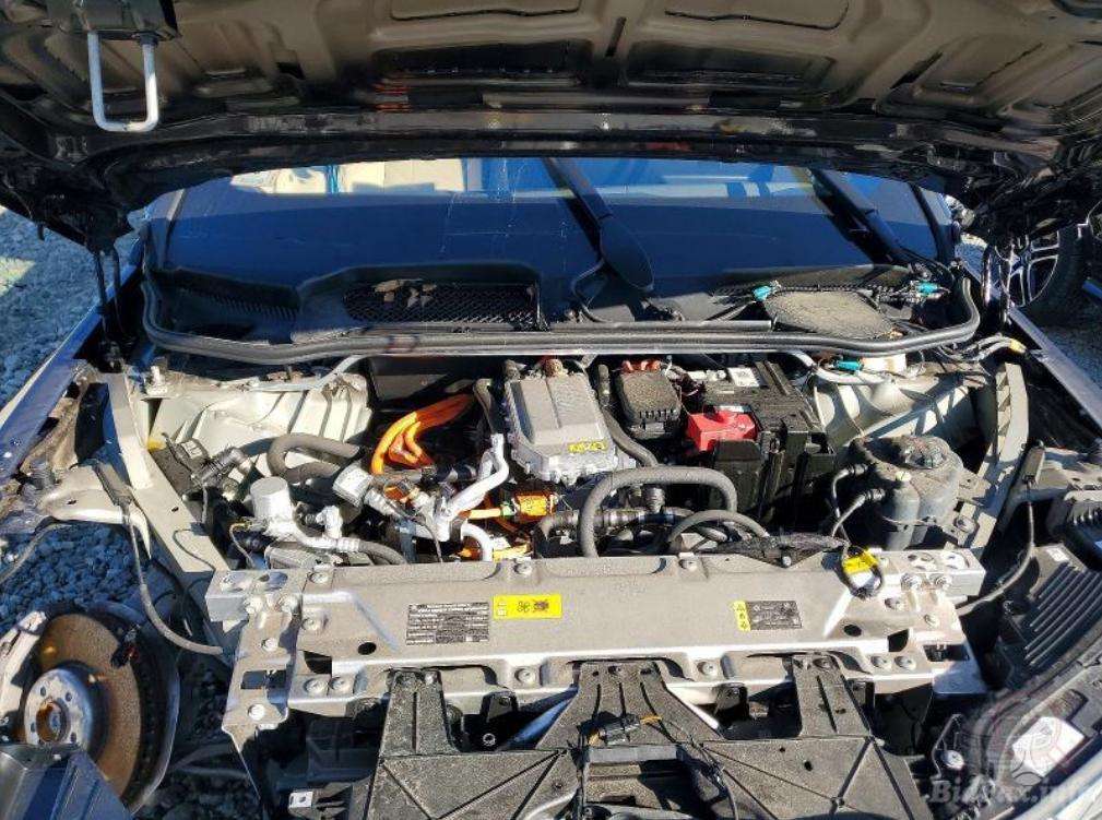 BMW iX, Внедорожник / Кроссовер