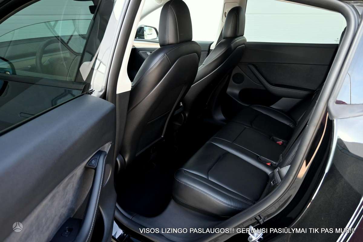 Tesla Model Y, 81 kWh, off-road / crossover
