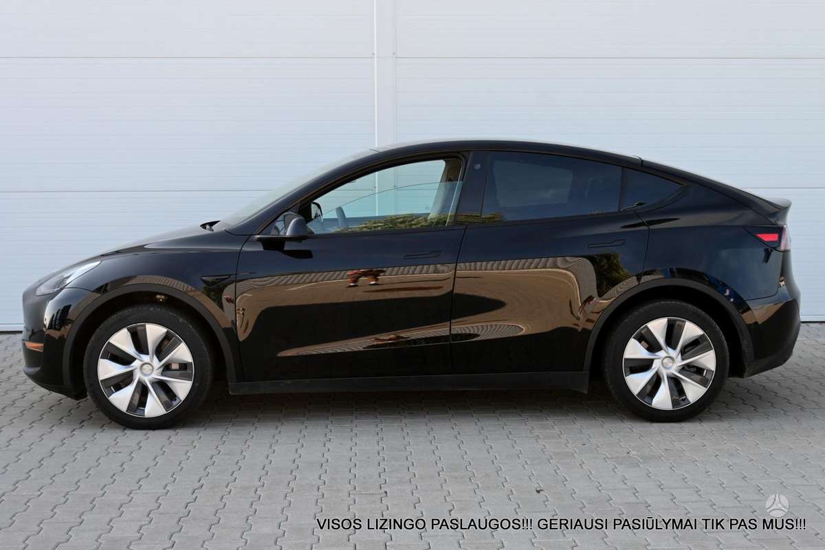 Tesla Model Y, 81 kWh, off-road / crossover