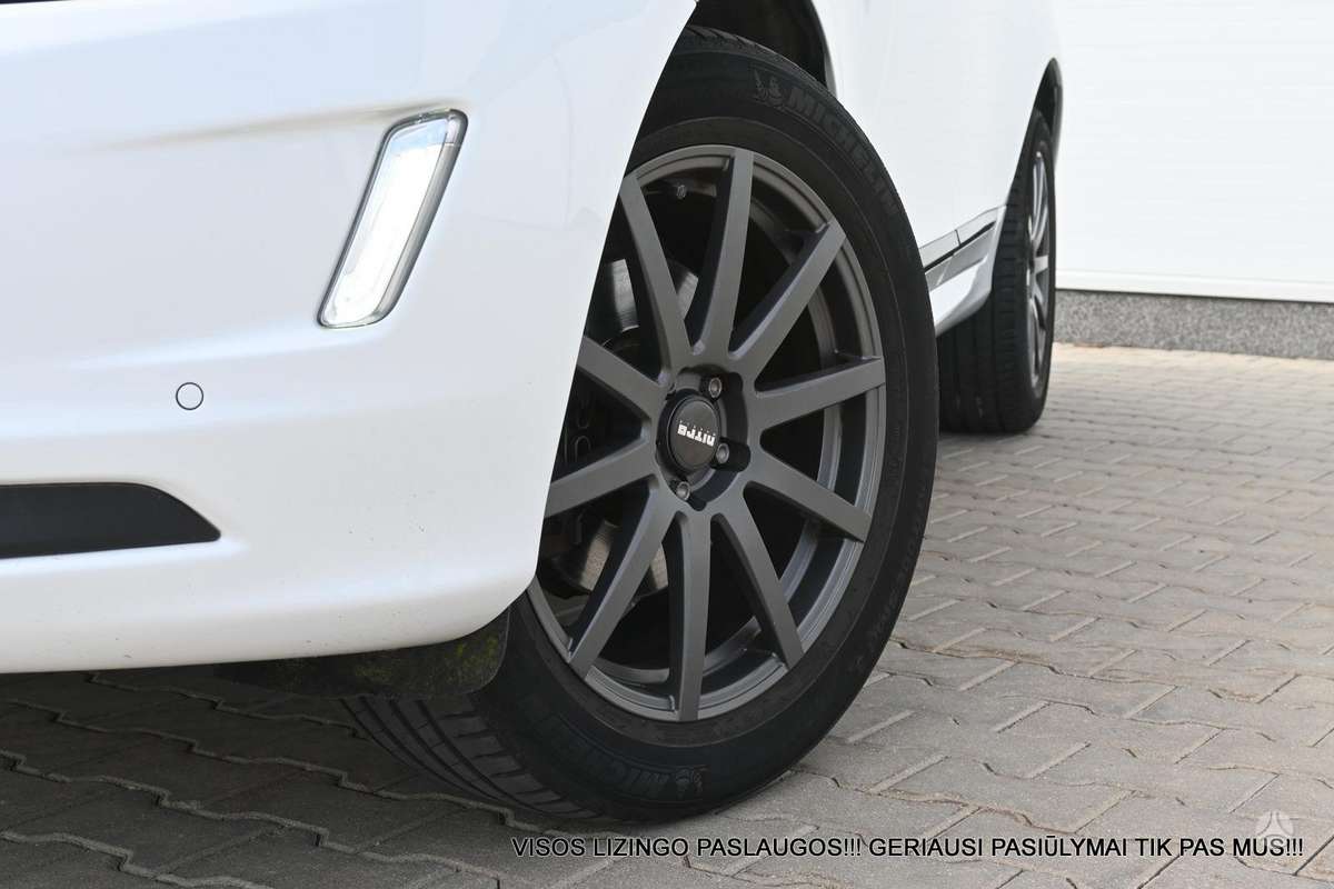Volvo XC60, 2.0 l., off-road / crossover