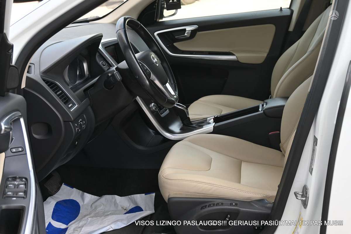 Volvo XC60, 2.0 l., off-road / crossover