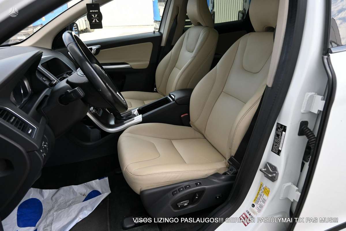 Volvo XC60, 2.0 l., off-road / crossover