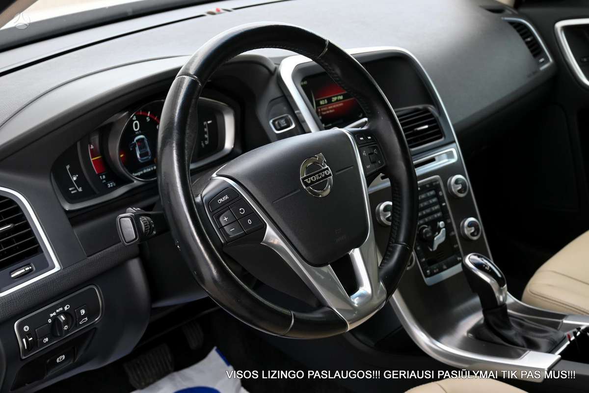 Volvo XC60, 2.0 l., off-road / crossover