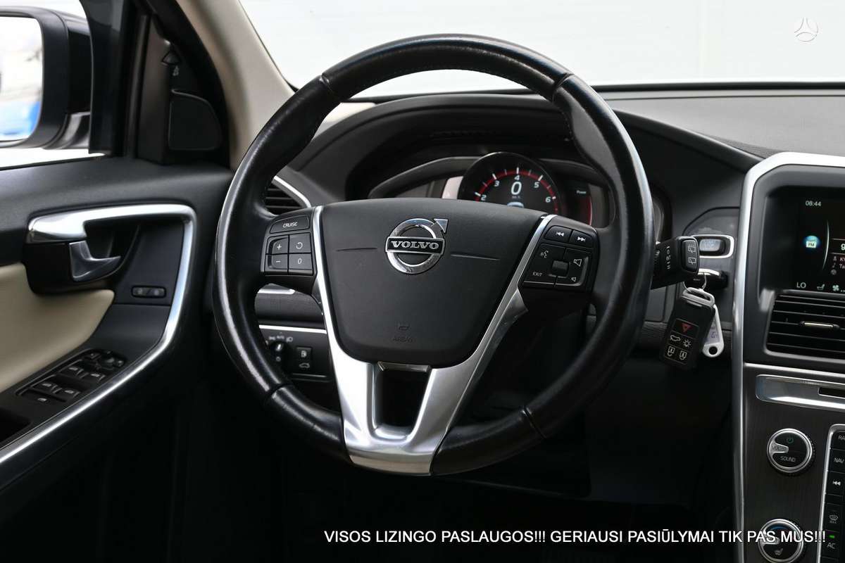 Volvo XC60, 2.0 l., off-road / crossover